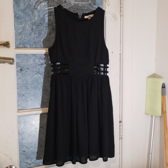 Ya Los Angeles Dresses & Skirts - Black dress